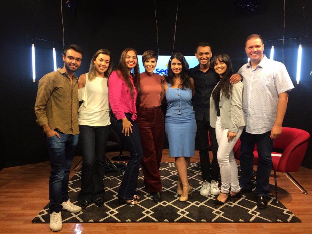 Turma-de-Apresentacao-de-Programas-de-Televisao- e Gloria Vanique